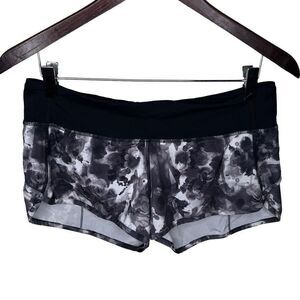 Lululemon rose print speed shorts size 6